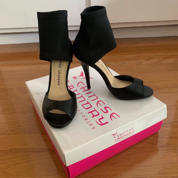 NEW CHINESE LAUNDRY Lovely Day Heel - Picture 4 of 8